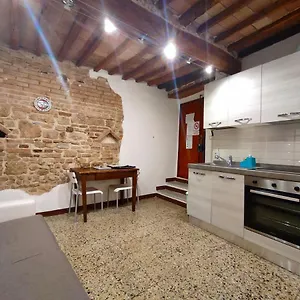 Casa Vicolo Delle Chiavi , Poggibonsi Italia