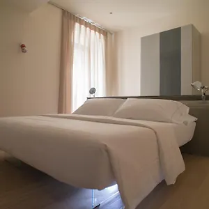 2* Casa de hóspedes Design
